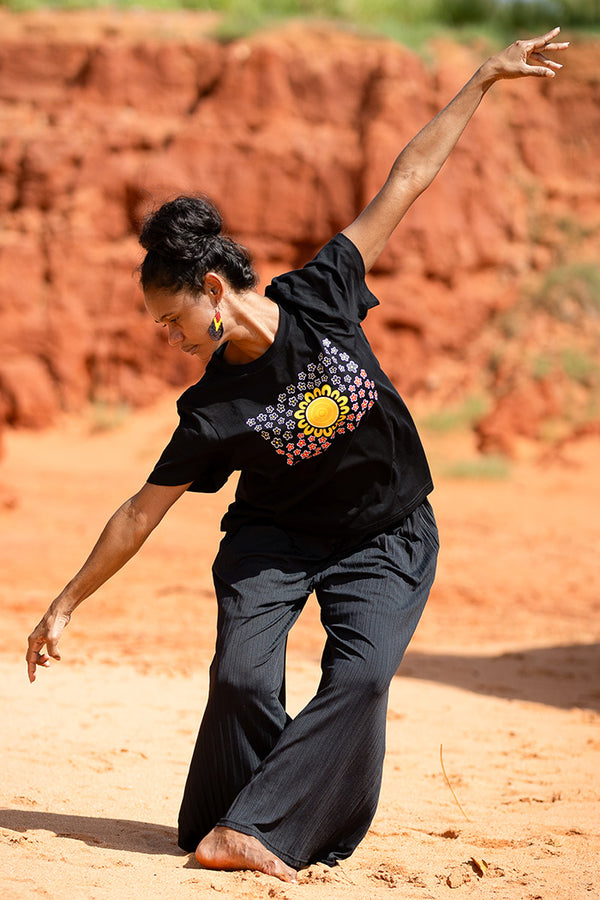 Wildflowers in the Sun Flag Black Cotton Crew Neck Womens T-Shirt