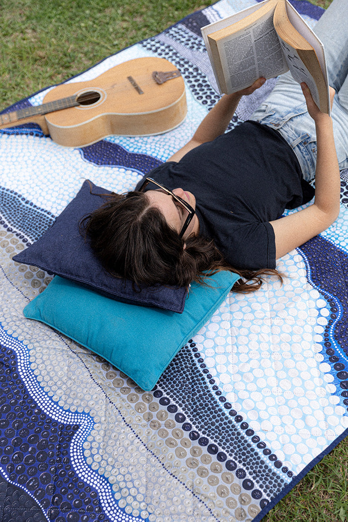 Garra-Goon (Ocean) Sand Free Premium Quilted Picnic Rug (150cm x 200cm)